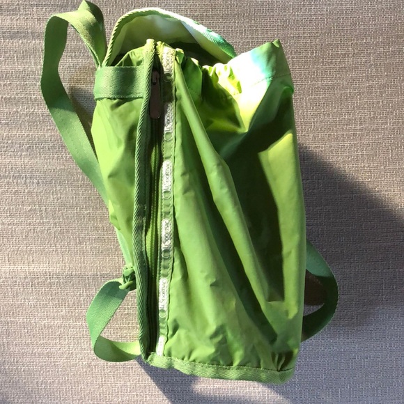 LeSportsac Green Medium Backpack - Picture 2 of 7